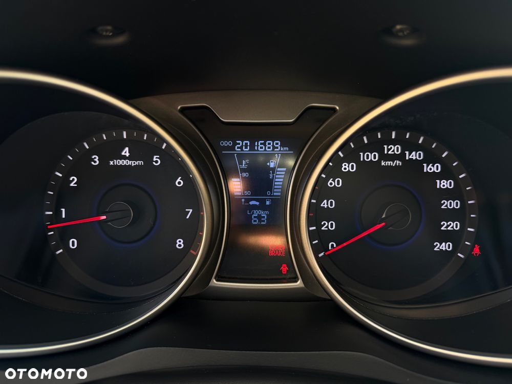 Hyundai Veloster 1.6 GDI Comfort - 20