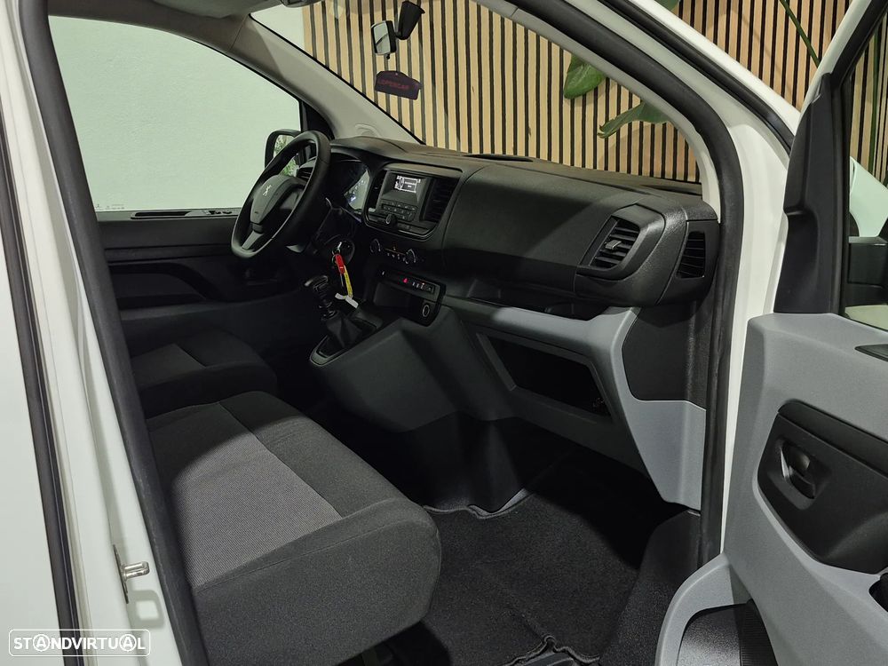 Peugeot Expert 1.5 BlueHDi L2H1 Semi-Vidrado - 23