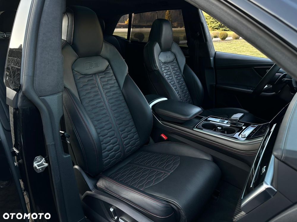 Audi RS Q8 - 18