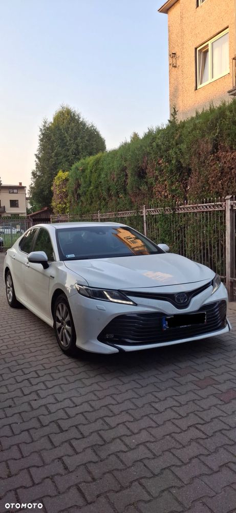 Toyota Camry 2.5 Hybrid Comfort CVT - 4