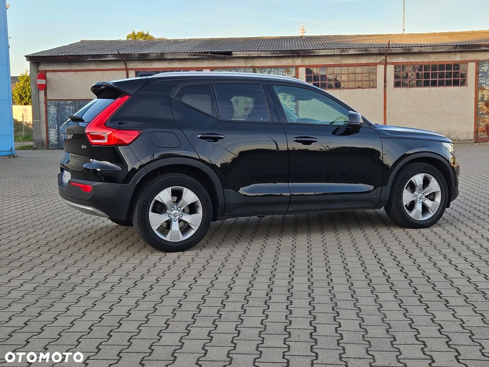 Volvo XC 40 B4 B Momentum - 14