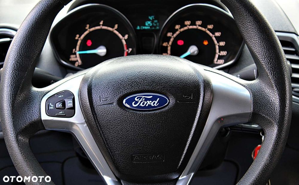 Ford Fiesta - 22