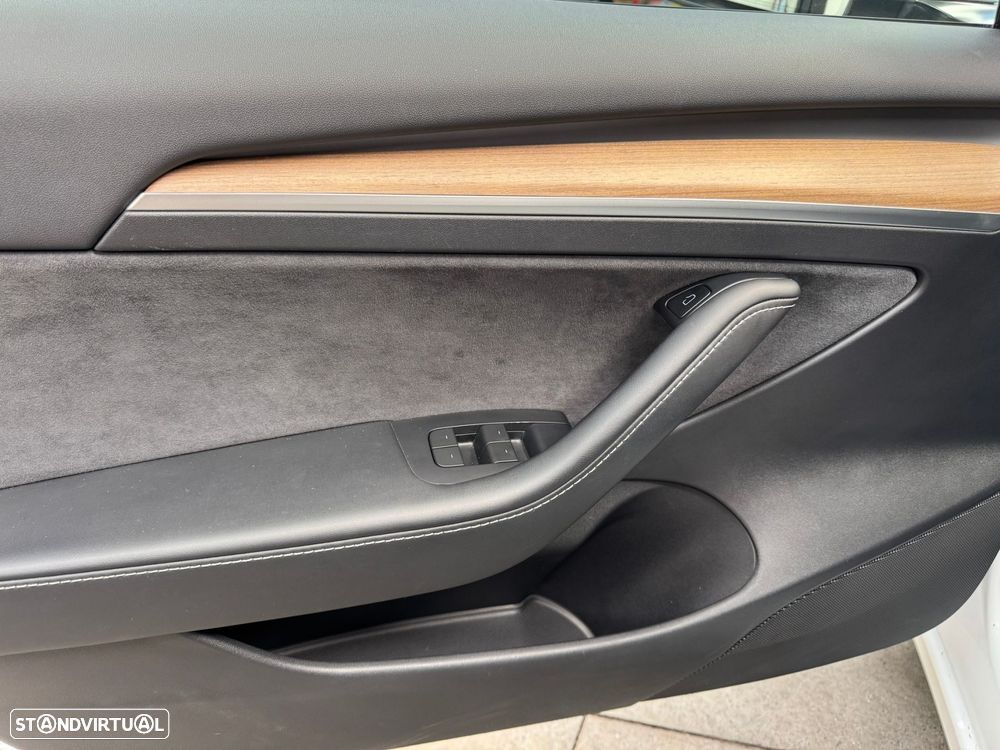Tesla Model 3 Tração Traseira - 15