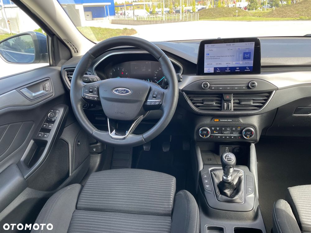 Ford Focus 1.0 EcoBoost STart-Stopp-System TITANIUM - 17