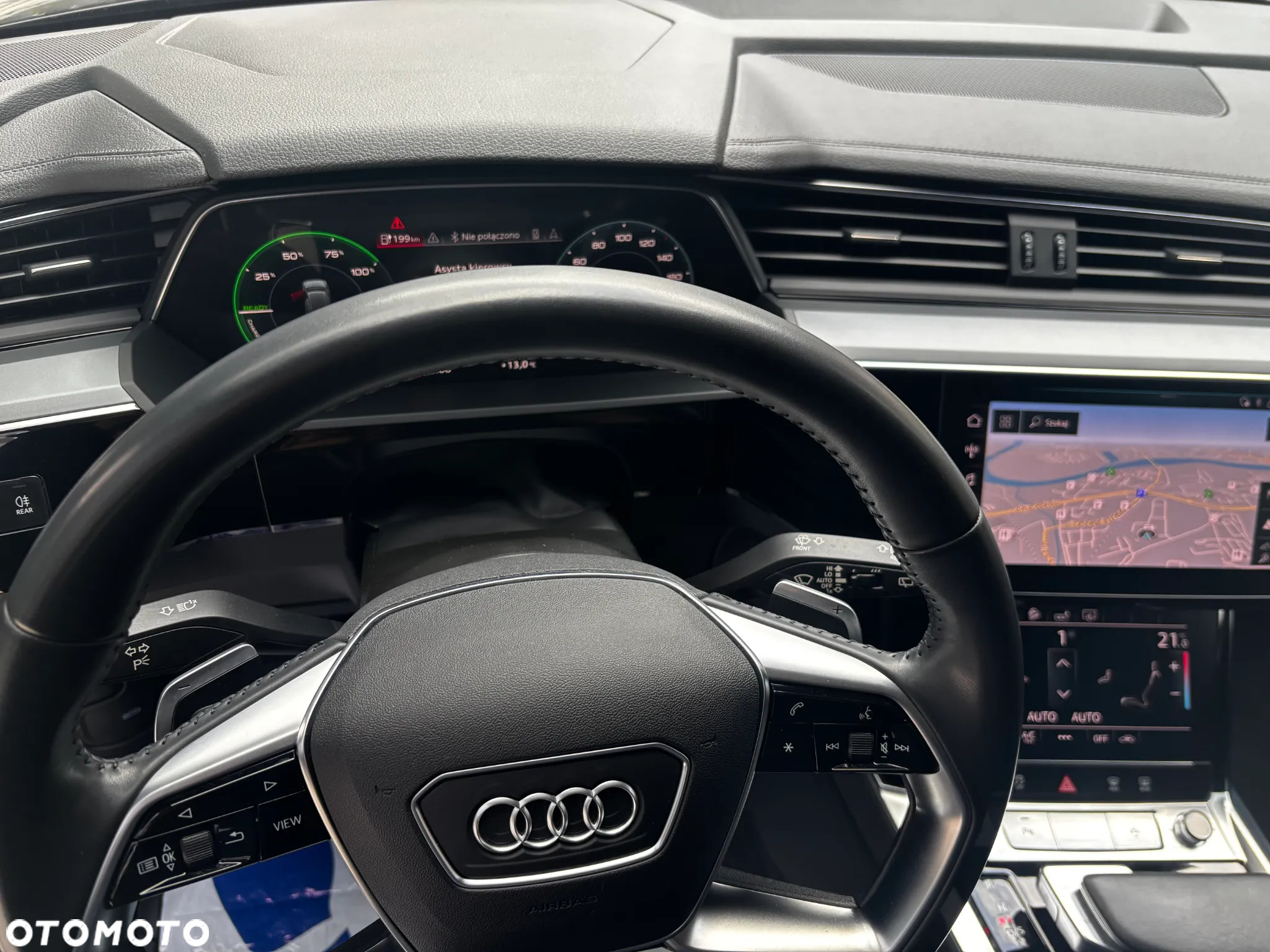 Audi e-tron 50 quattro - 25