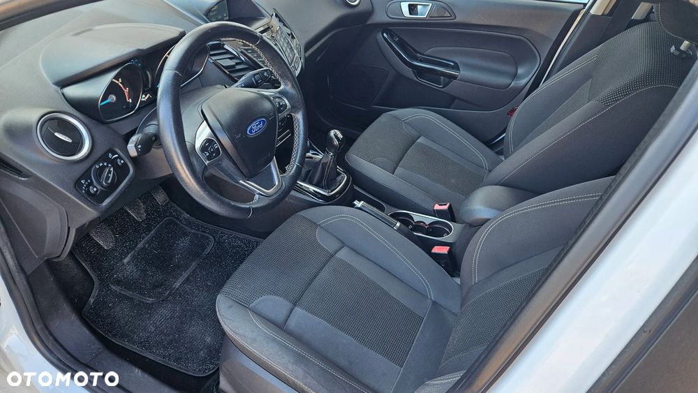 Ford Fiesta 1.0 EcoBoost Titanium - 5
