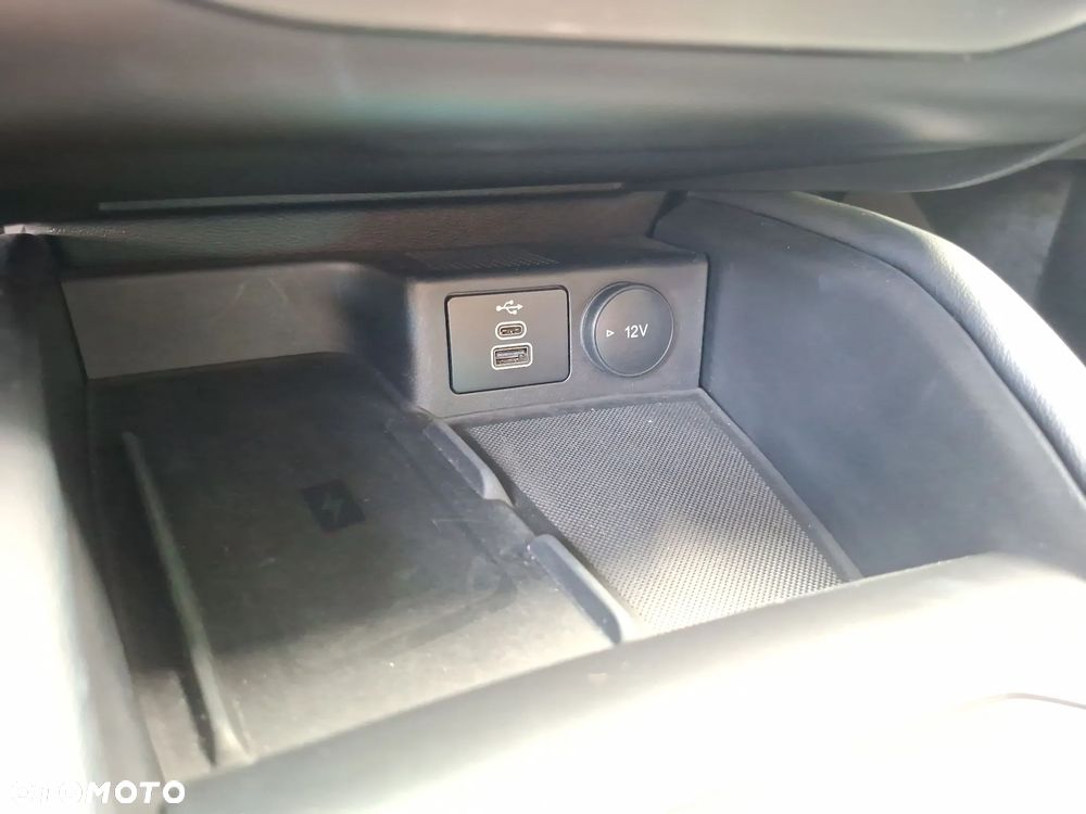 Ford Focus 1.0 EcoBoost mHEV Titanium X - 34