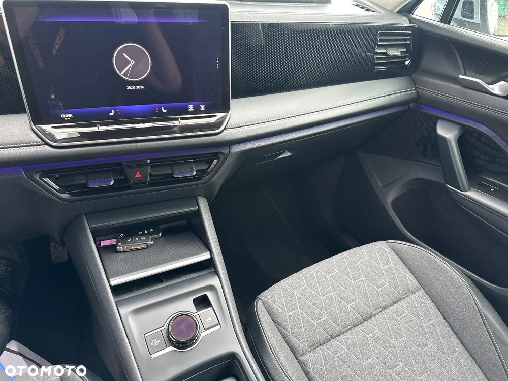 Volkswagen Tiguan - 33