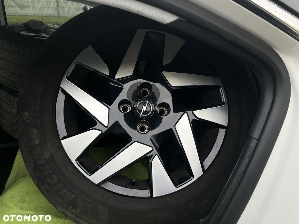 Opel Mokka 1.2 T Elegance S&S - 25