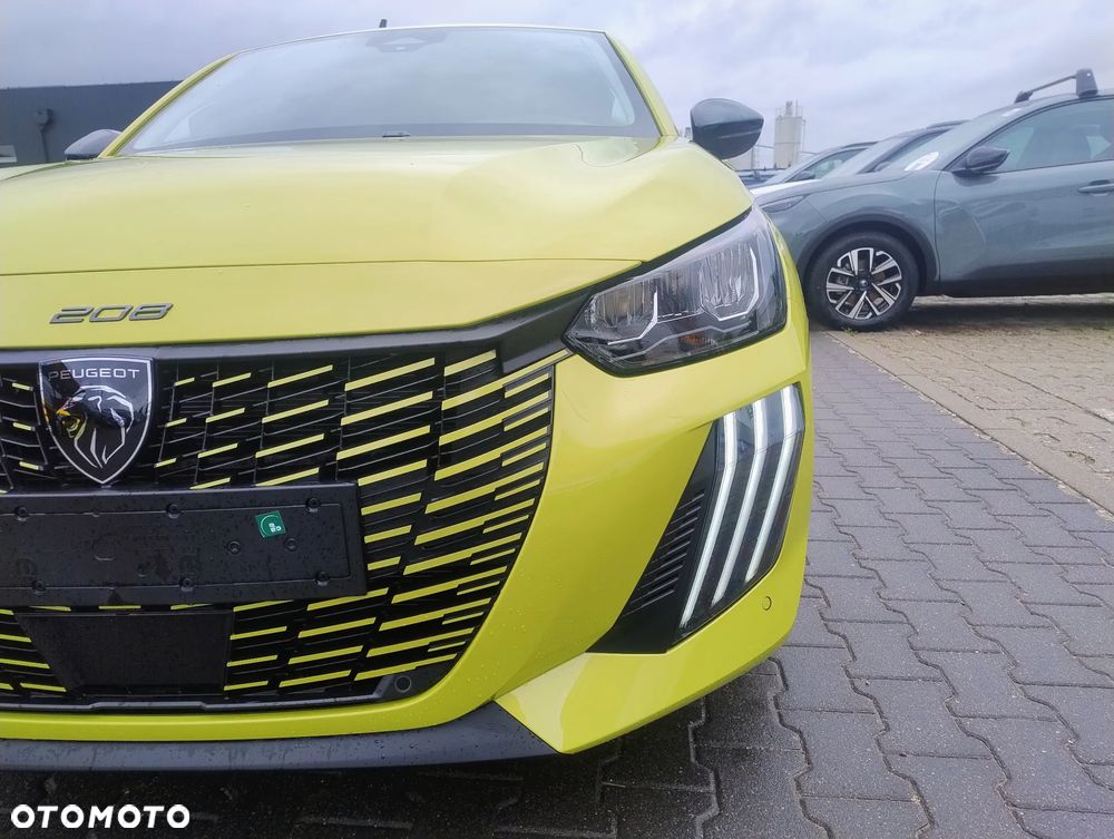 Peugeot 208 - 9