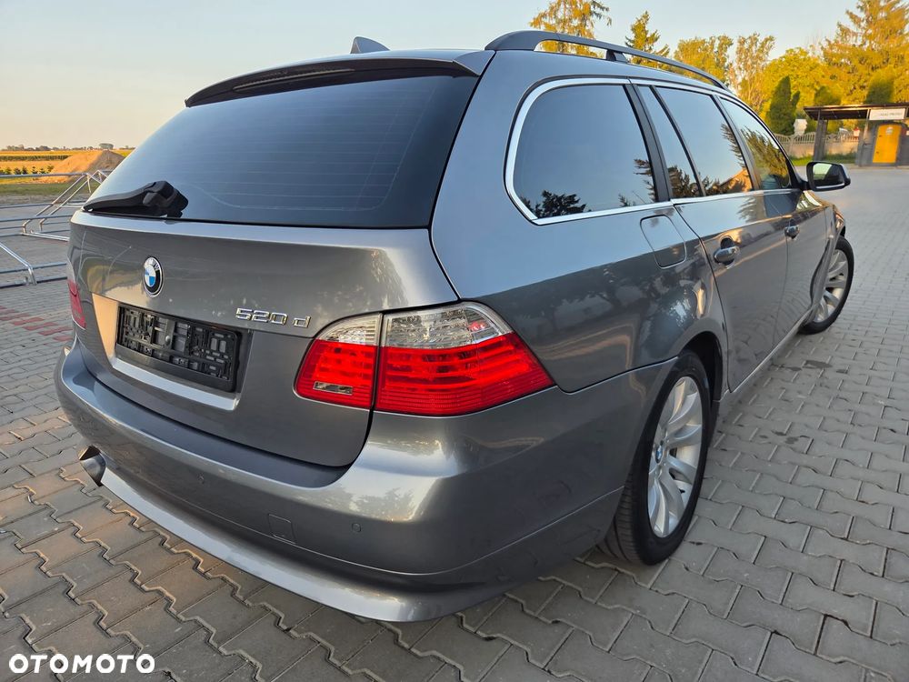 BMW Seria 5 520d Edition Lifestyle - 16