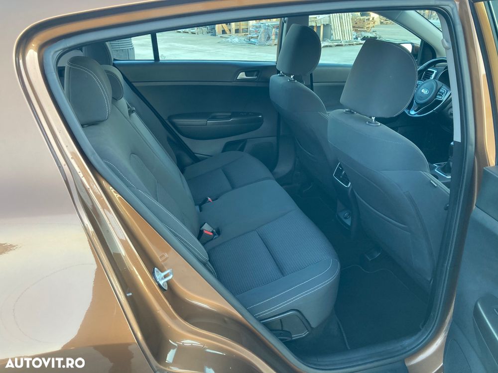 Kia Sportage 2.0 CRDI AWD VISION - 23