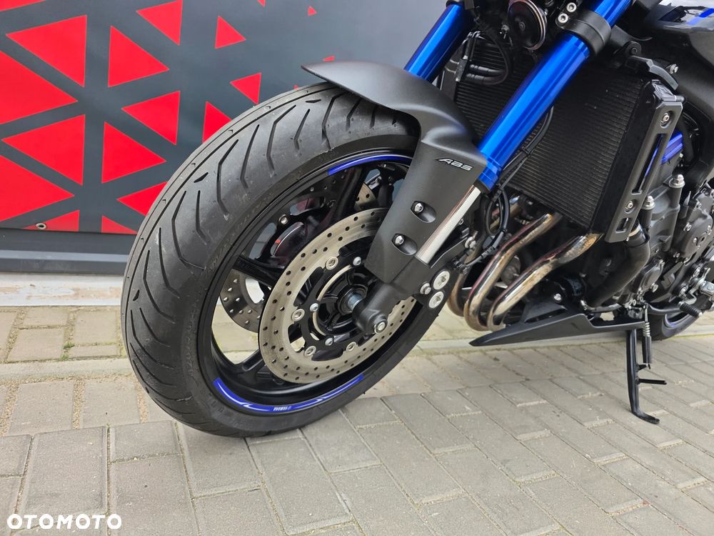 Yamaha FZ8 - 15
