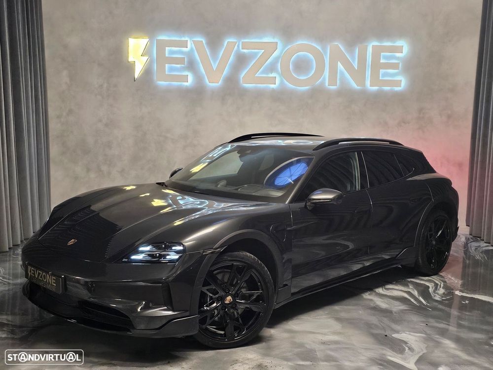 Porsche Taycan Cross Turismo 4 - 1