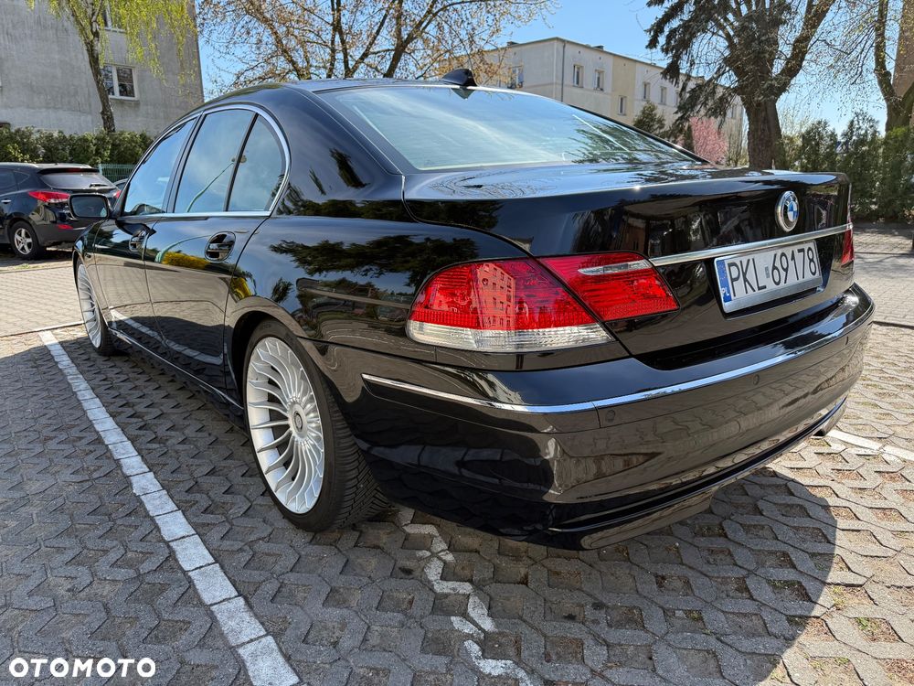 BMW Seria 7 750i - 6
