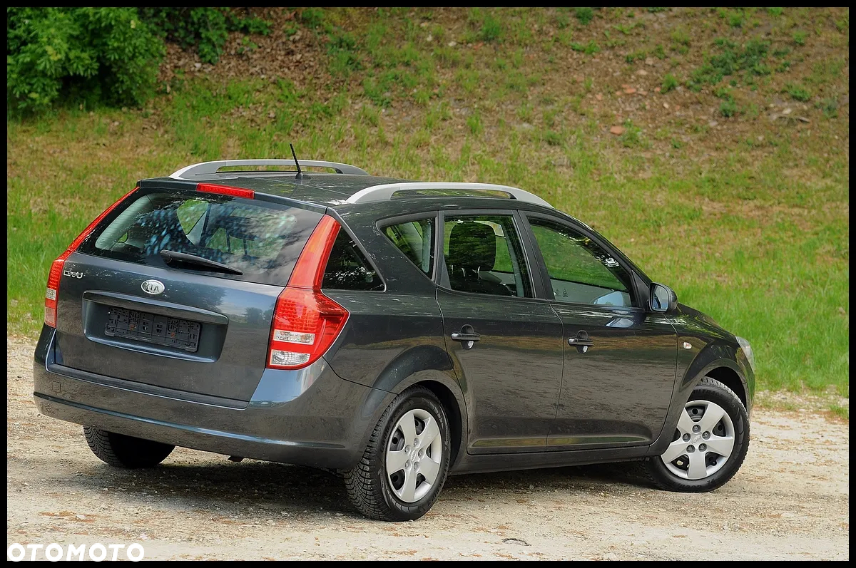 Kia Ceed - 18