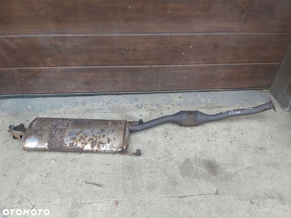 Toyota Rav4 III LIFT 2,2 d4d katalizator tłumik środkowy - 1