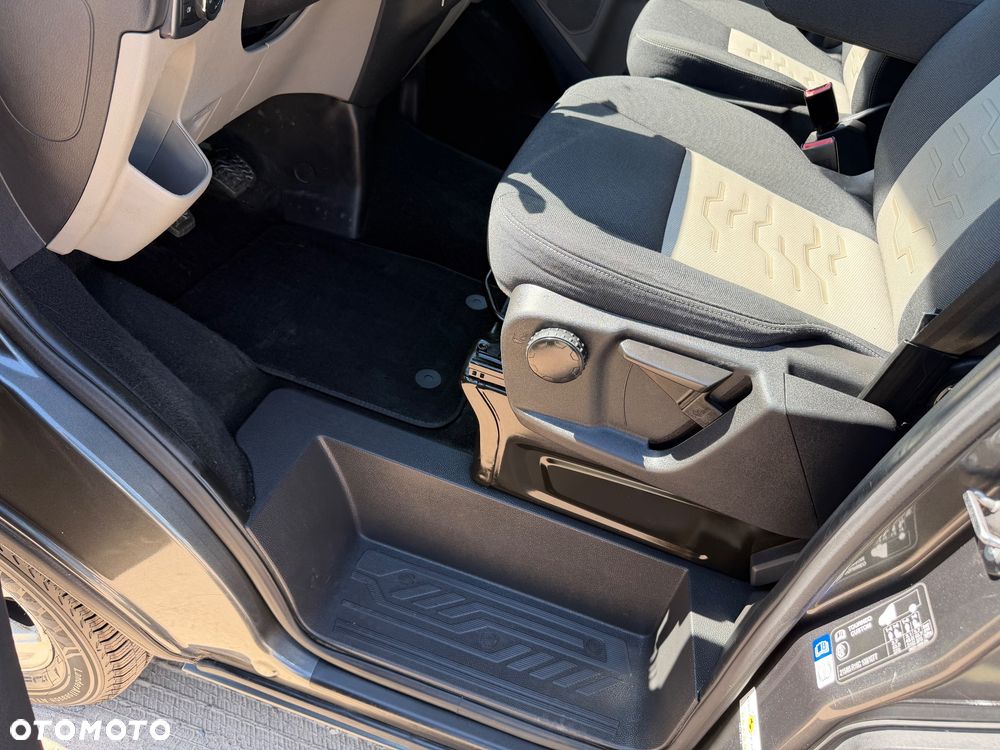 Ford Tourneo Custom 2.0 TDCi L1 Titanium - 29