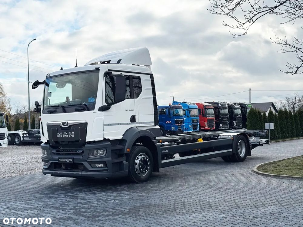 MAN TGS 18.330 / BDF / ACC / NAWIGACJA / WINDA / CAŁY NA PODUSZKACH / Z NIEMIEC - 1