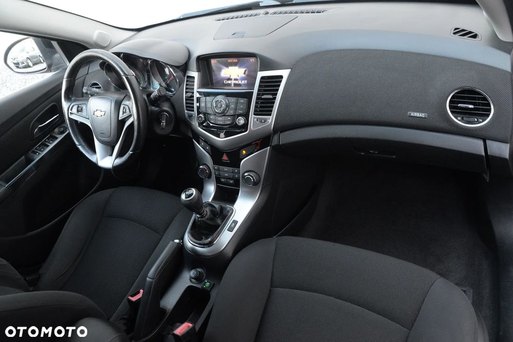 Chevrolet Cruze 1.8 LT - 36