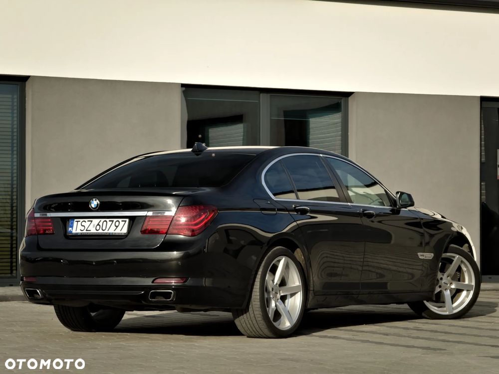 BMW Seria 7 740d - 6