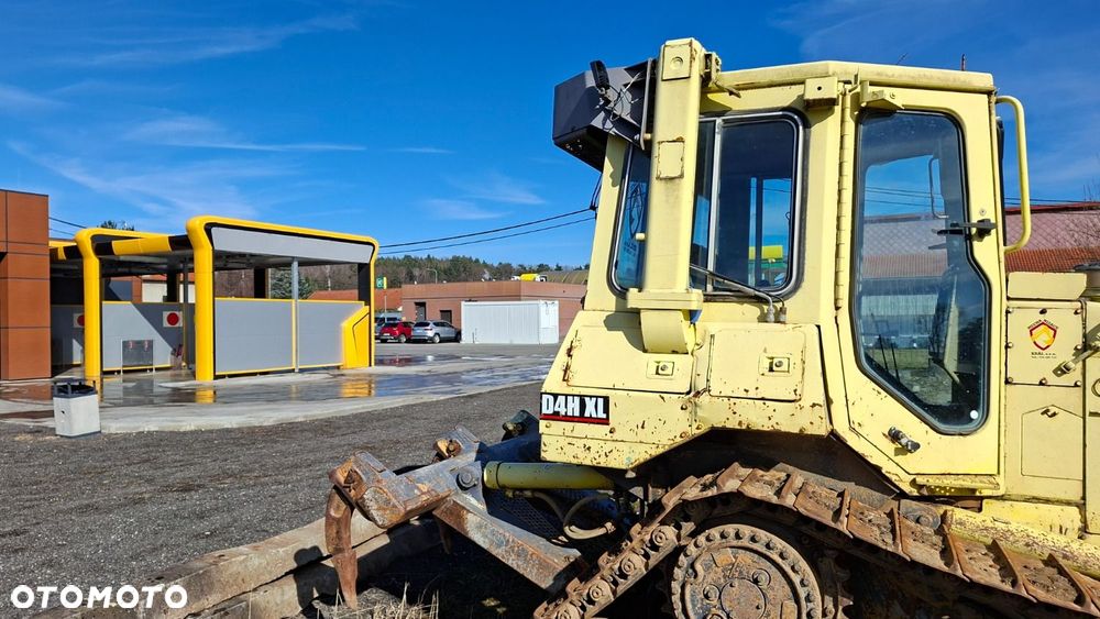 Caterpillar D4H Xl - 24
