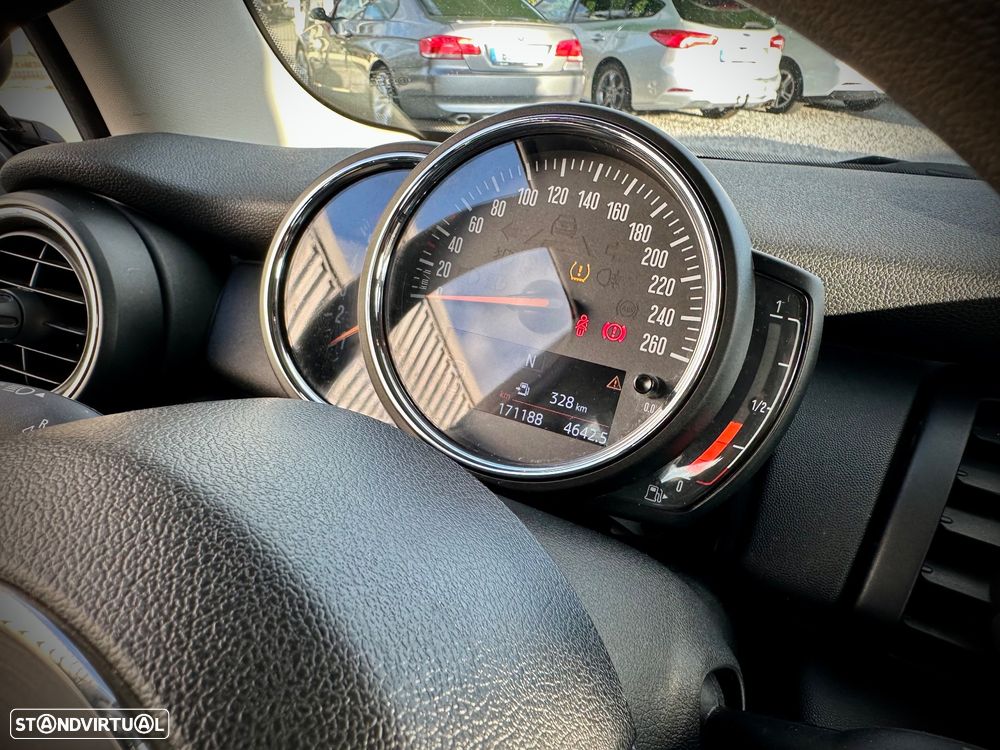 MINI 5 Portas One D - 22