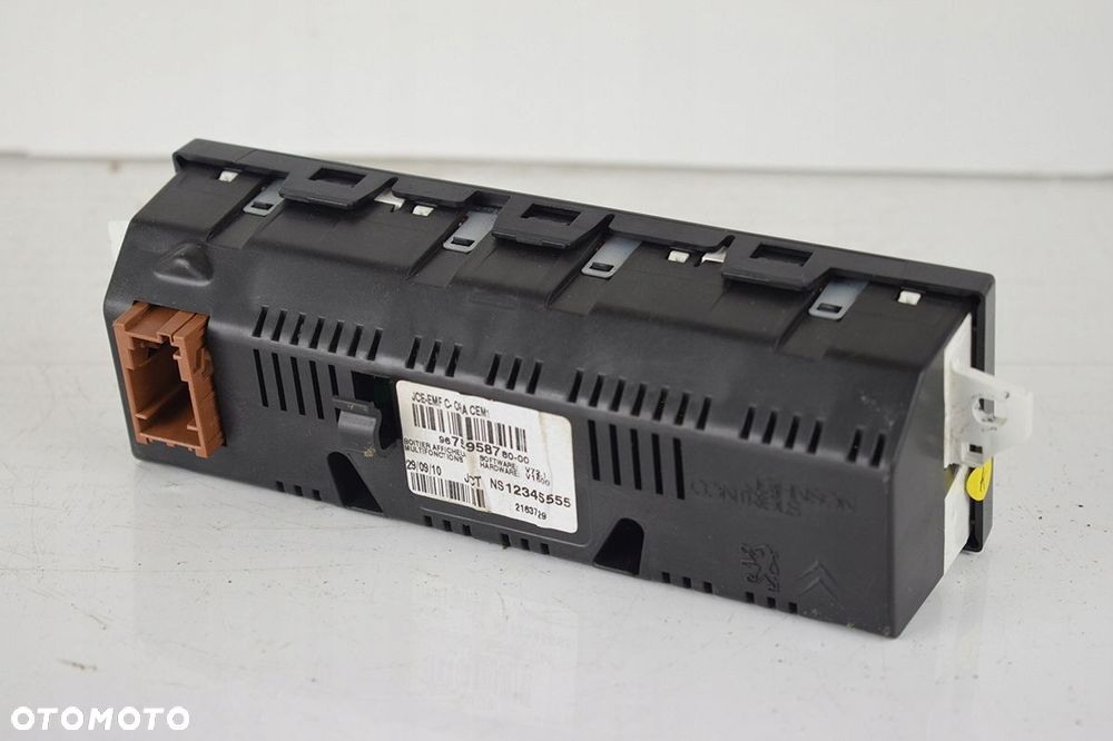 wyświetlacz ekran citroen ds3 9675958780 - 2