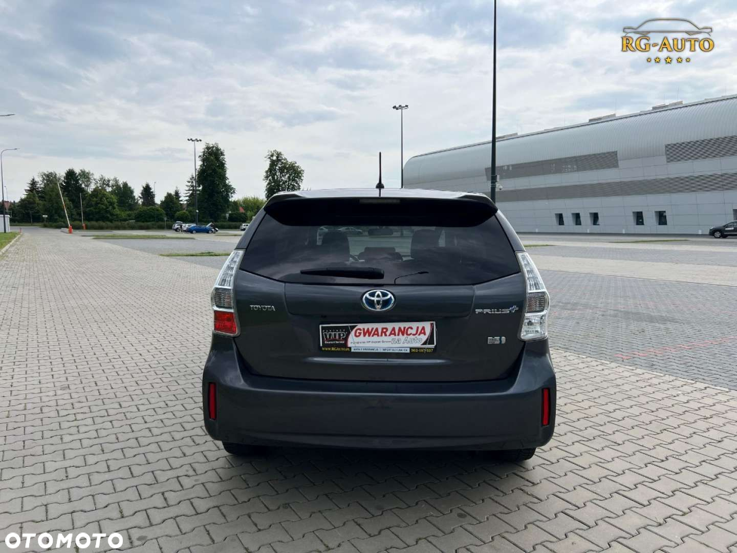 Toyota Prius+ - 9