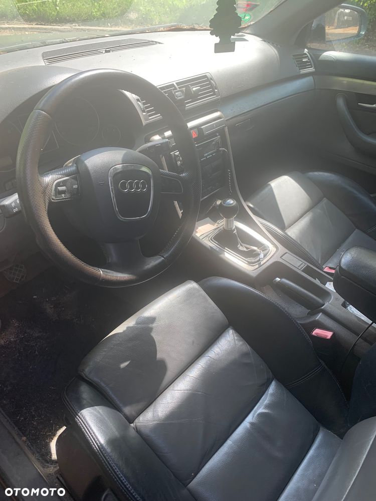 Audi A4 Avant - 1