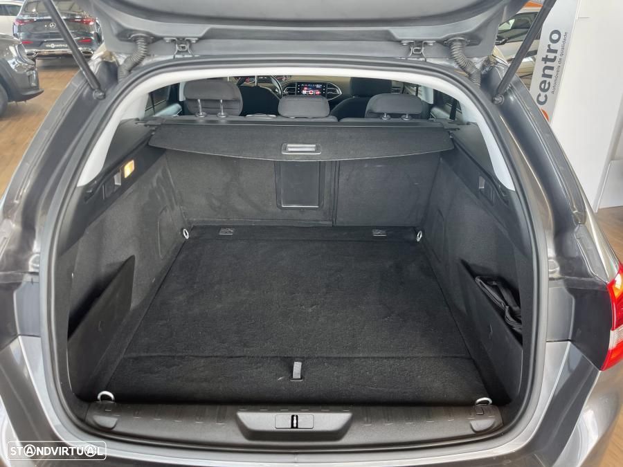 Peugeot 308 SW 1.5 BlueHDi Style - 30