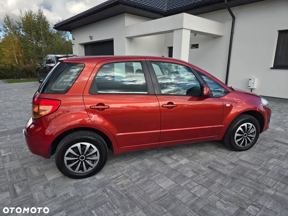 Suzuki SX4 1.9 DDiS DPF Streetline 4x2 Club - 39