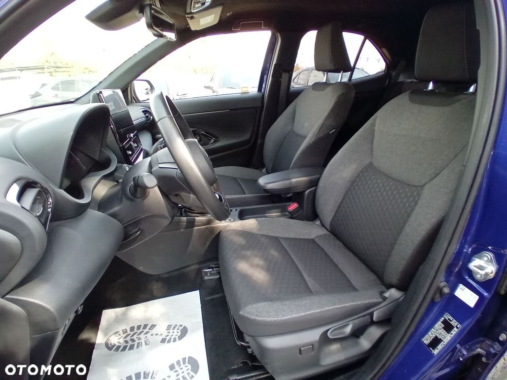 Toyota Yaris Cross Hybrid 1.5 Style - 28