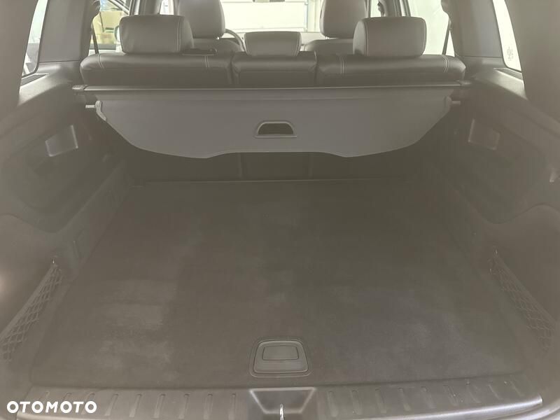 Mercedes-Benz GLB 200 7G-DCT - 23