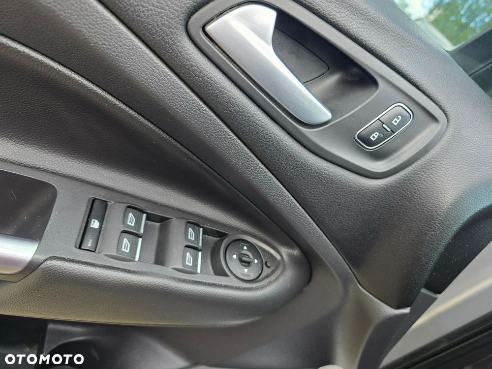 Ford Kuga 2.0 TDCi AWD Trend - 23