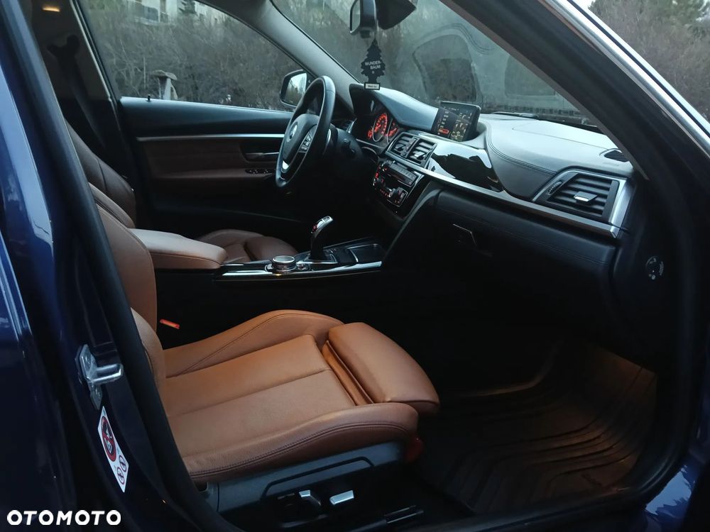 BMW Seria 3 320d xDrive Luxury Line Purity sport - 16