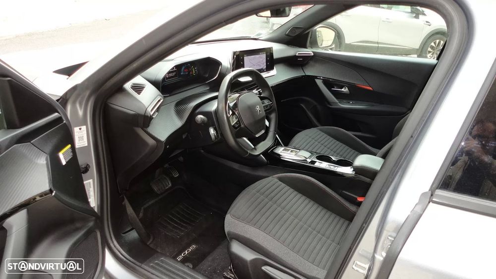 Peugeot e-2008 50 kWh Active Pack - 9