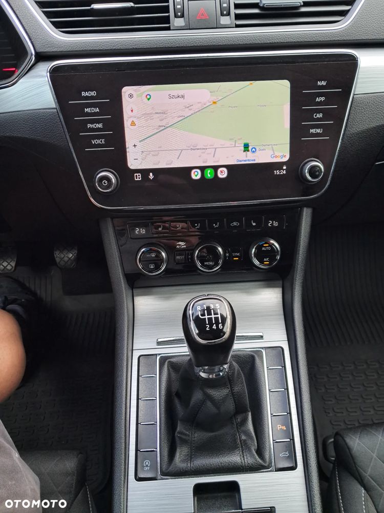 Skoda Superb 2.0 TDI SCR Ambition - 16