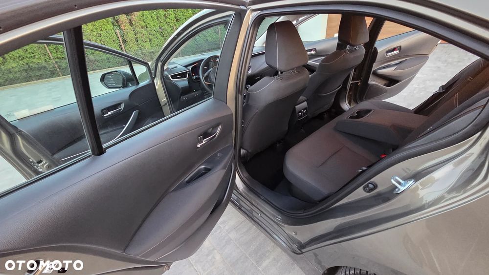Toyota Corolla 1.8 Hybrid Comfort - 24