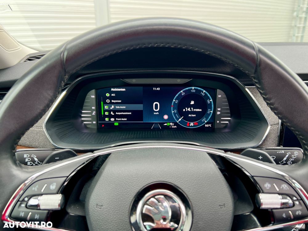 Skoda Octavia Combi 2.0 TDI DSG 4X4 Scout - 15