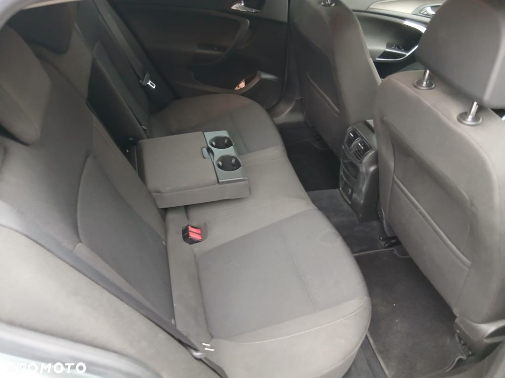 Opel Insignia 1.6 Turbo - 26
