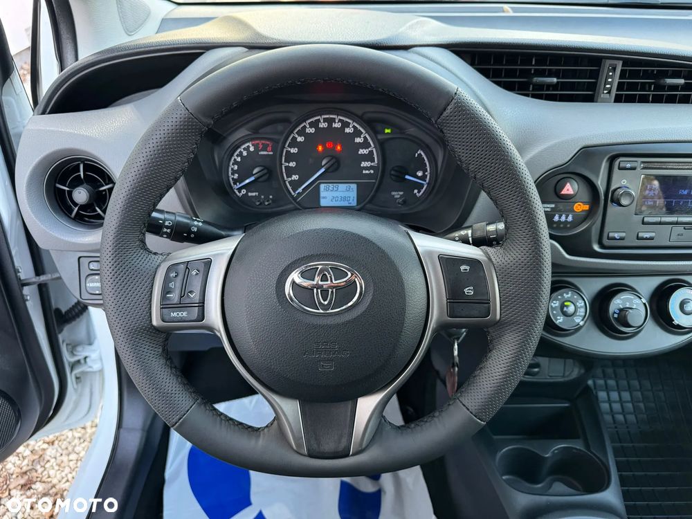 Toyota Yaris 1.0 Active - 12