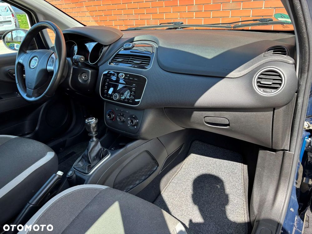 Fiat Punto 2012 - 17