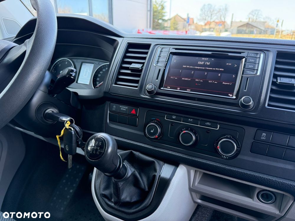 Volkswagen T6 - 17