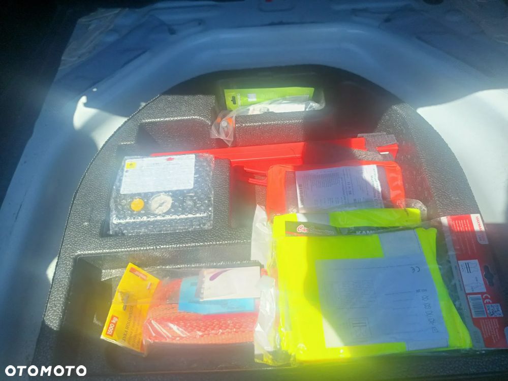 Toyota Corolla 1.6 Prestige - 26