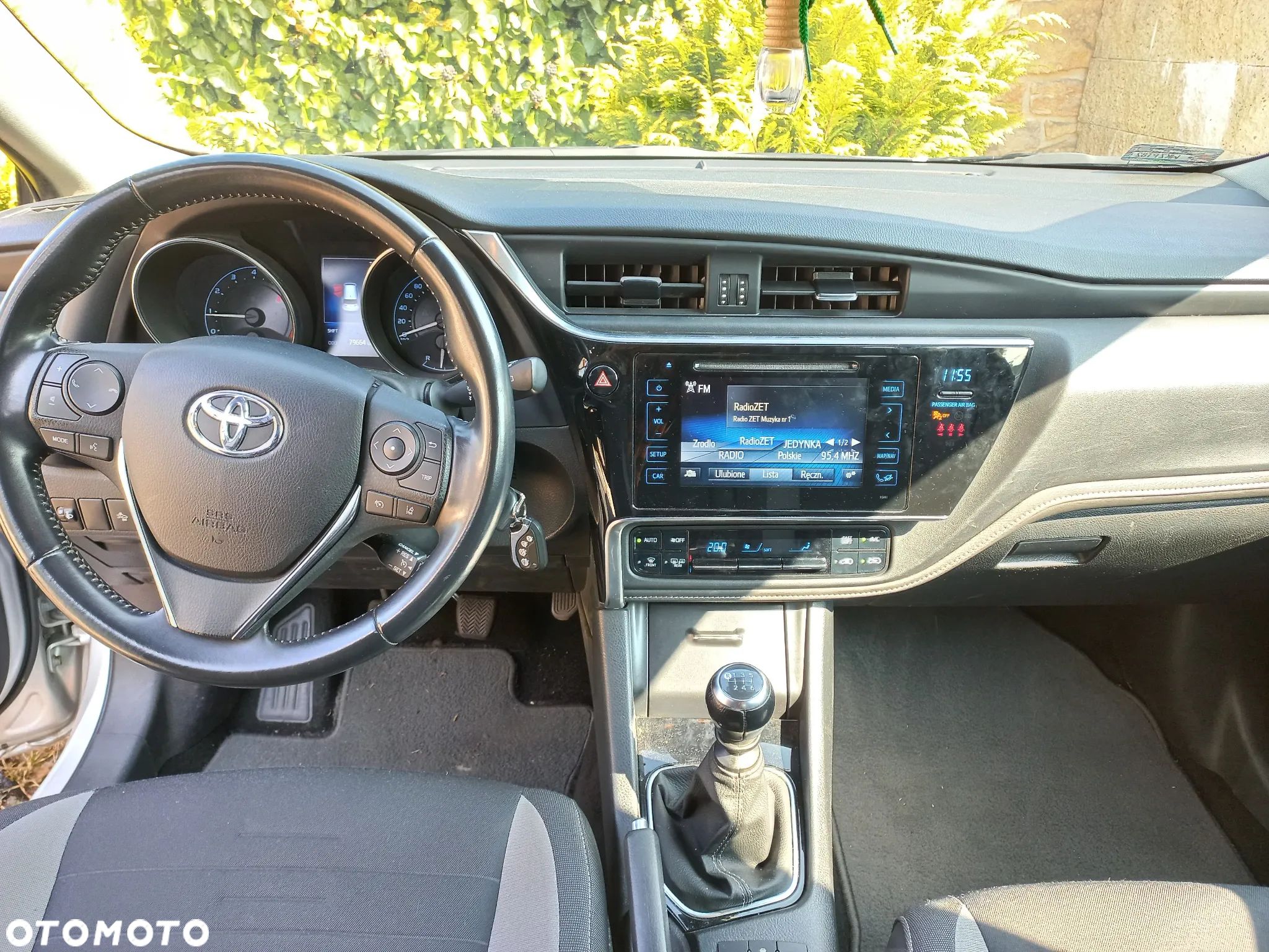 Toyota Auris 1.6 Comfort - 1