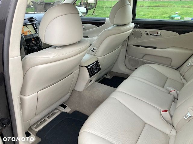 Lexus LS 460 Superior - 21