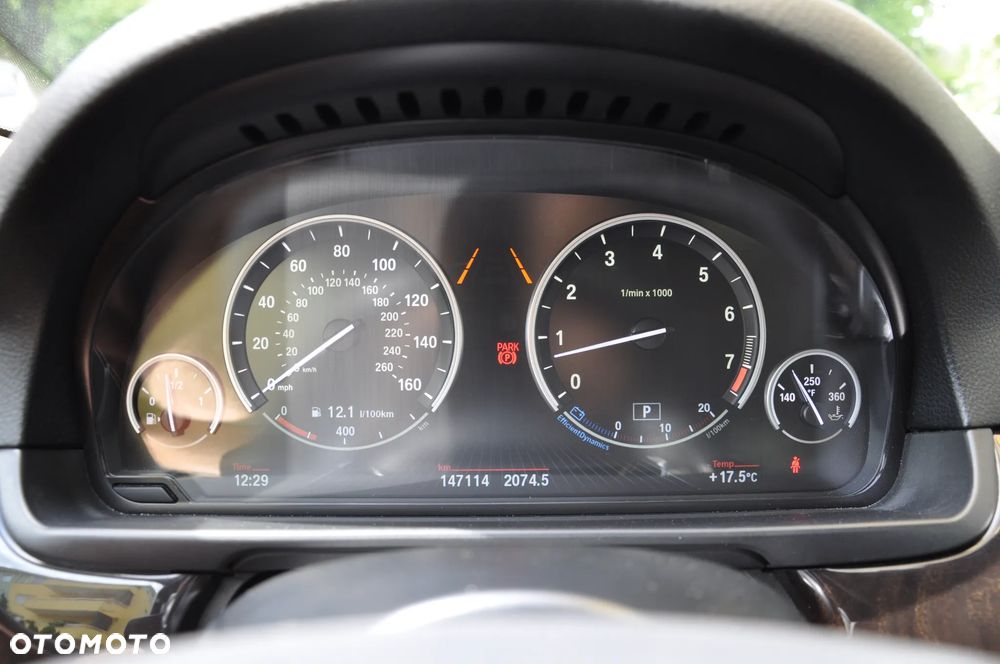 BMW Seria 5 535i xDrive - 31