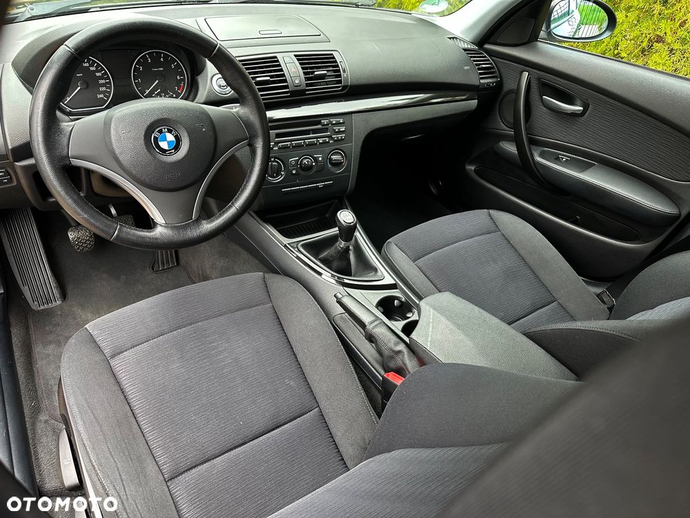 BMW Seria 1 116i - 13