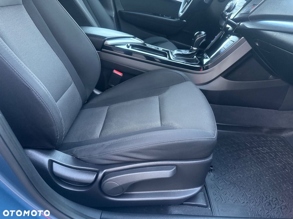 Hyundai i40 Kombi blue 1.7 CRDi DCT Premium - 32